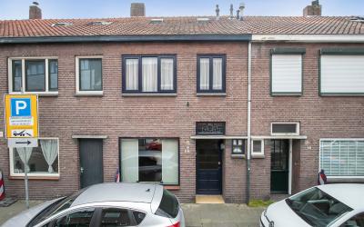 Van Alphens. 14