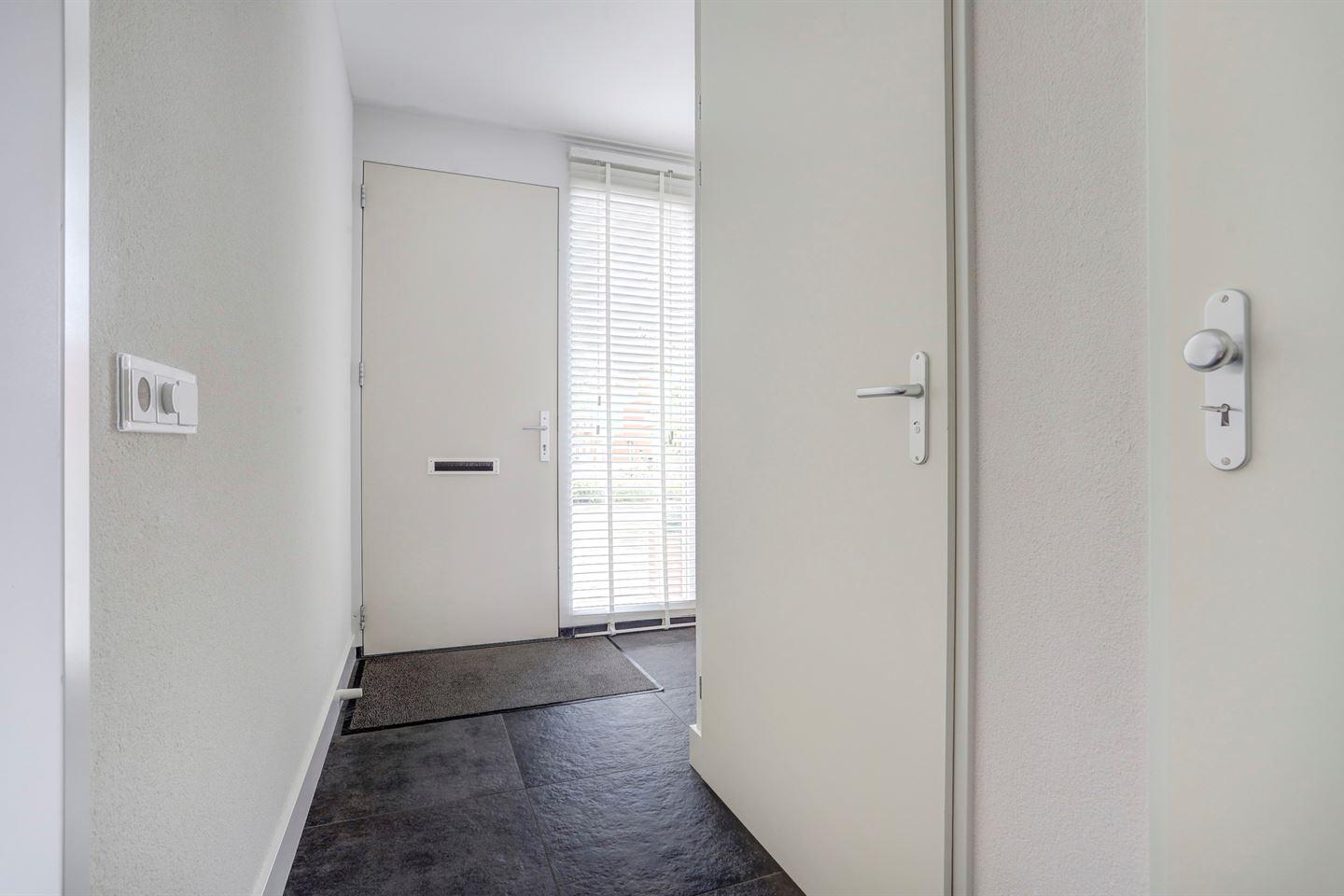 Tussenwoning te koop: Sint Pieterspark 127, Tilburg