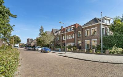 Oisterwijks. 180