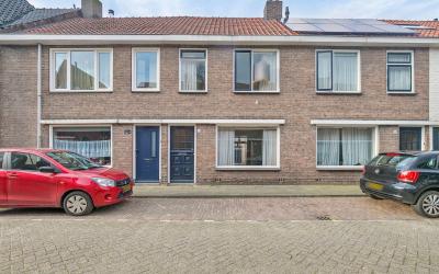 Jan Maurits. 25