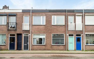 Broekhovens. 102
