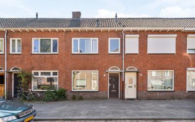 Oeverstraat 39