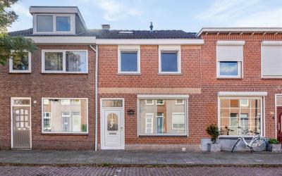 Oeverstraat 77