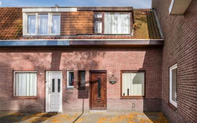 Oranjevrijs. 6