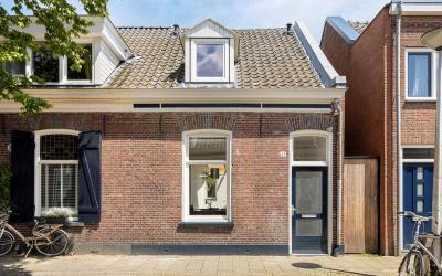 Paterstraat 12