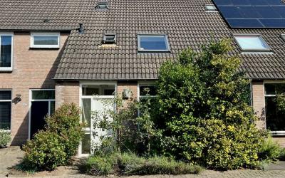 Middelgraaf 104