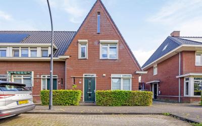 Valkenswaar. 33