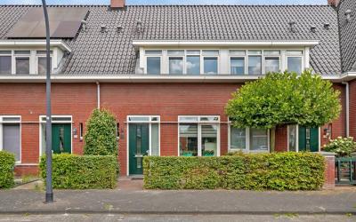 Valkenswaar. 111