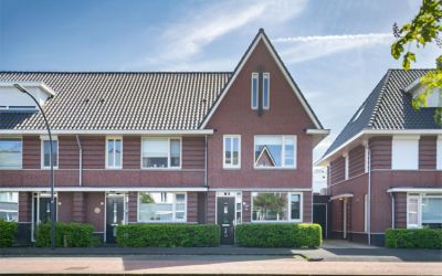 Vriezenveen. 28