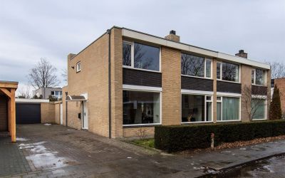 Schout Crillaertstraat 7