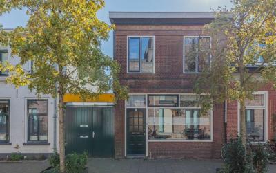 Elzenstraat 32
