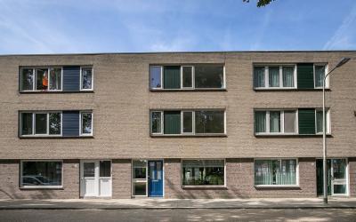 Karmijnstra. 74