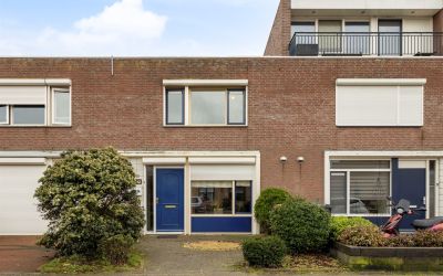 Naardenstra. 75
