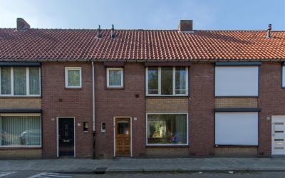 Graaf Arnol. 13