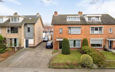 Spoorbaan 38