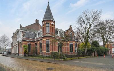 Kerkstraat 12