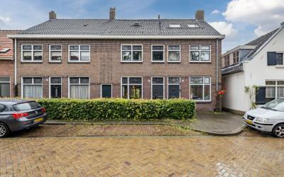 Kerkstraat 42