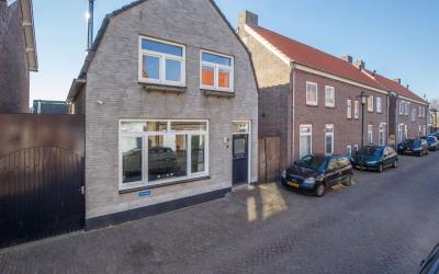 Hoogstraat 34