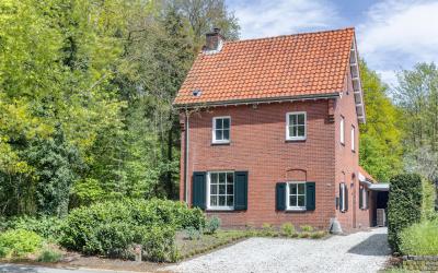 Oisterwijks. 76