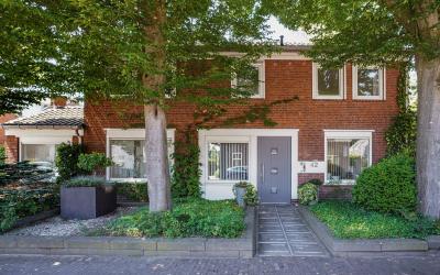 Kerkstraat 42