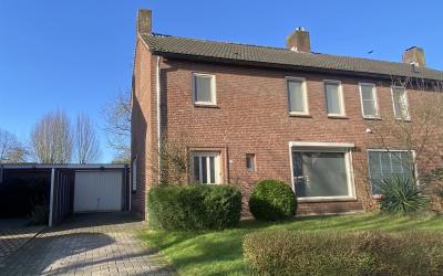 Piet Heeste. 9
