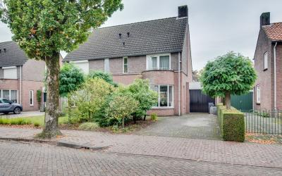 Rogier van. 24-A