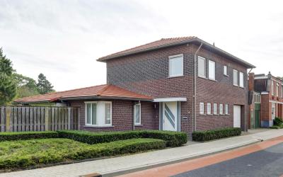 Leliestraat 8