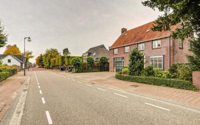 Dorpsstraat 32