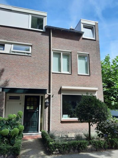 Regentenstraat 8