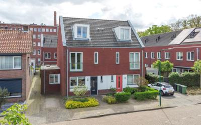 Middenweg 2-B
