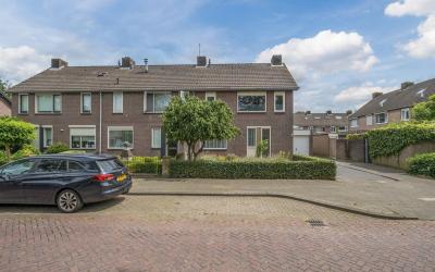 Hoeksestraat 27