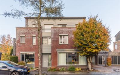 Ien Dalesst. 30
