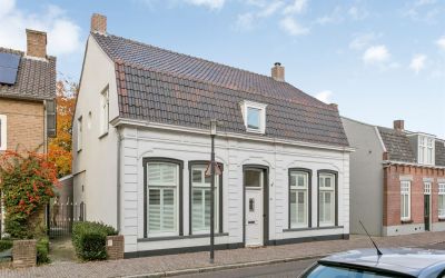 Raadhuisstraat 10