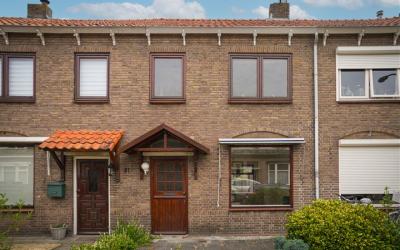 Baardwijkse. 83