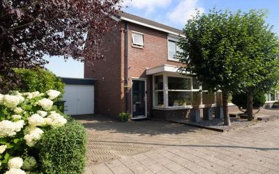 Pastoor Kuypersstraat 13-A