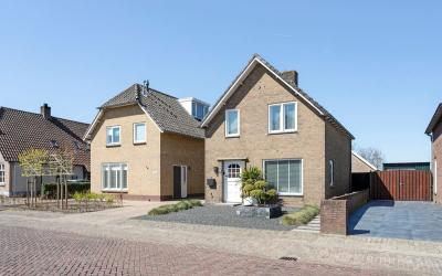 Kerkstraat 10