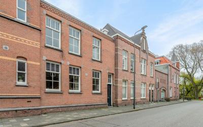 Halvemaanst. 5