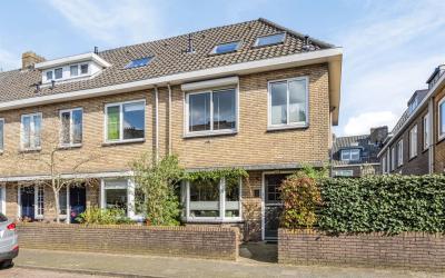 Leliestraat 1