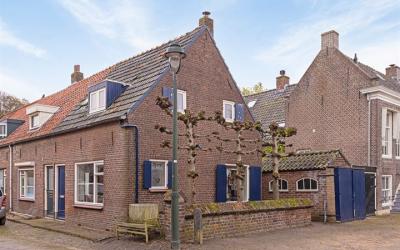 Dorpstraat 4