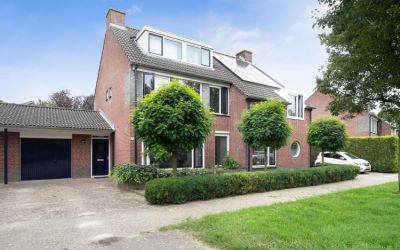 Zuster Boer. 26