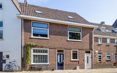 Koestraat 81