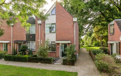 Eerste Reit. 44