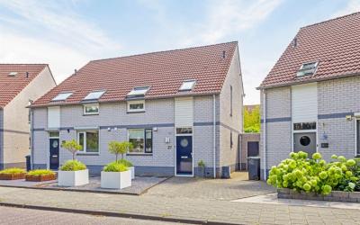 Meester van. 27