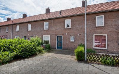 Pastoor van. 16