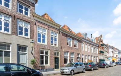 Breestraat 5