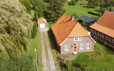 Oude School. 10
