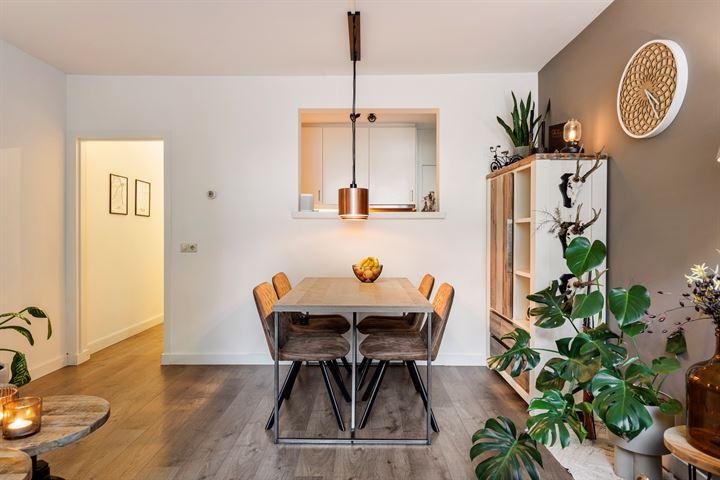 Appartement te koop: Van Voorst tot Voorststraat 29, Vught