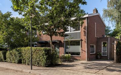 Stadhouders. 9