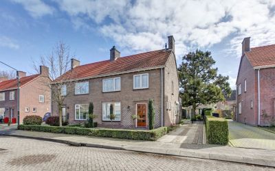 De Jonge van Zwijnsbergenstraat 24