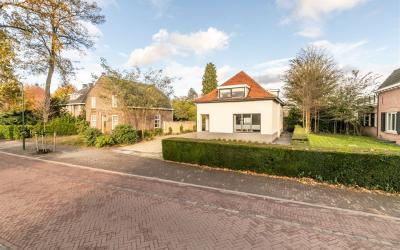 Torenstraat 25